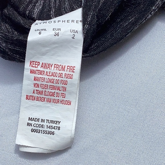 Marvel We Are Heroes t-shirt. Featuring Hulk, Spider-Man, Cpt. America and more - Picture 3 of 14